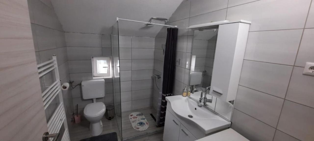 Apartman Karolina Rudanovac Buitenkant foto